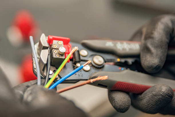 Best Electrical Outlet Repair  in Greenfield, IL